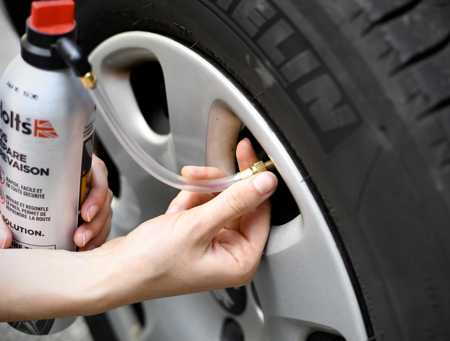 Holts Répare-Crevaison Aérosol 300 ml – Spray Réparateur Pneus pour Moto, Scooter, Citadine | Réparation Express Sans Outils ni Démontage | Compatible TPMS – Utilisation Facile – 300ml