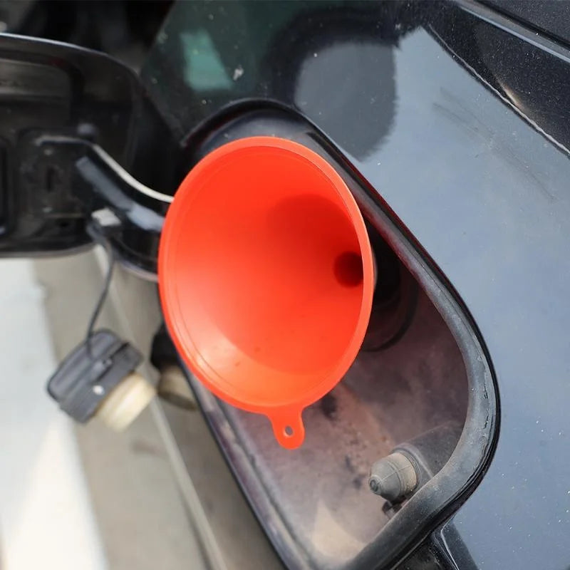 4pcs Car Plastic Funnels Refueling Funnels Tools Oil Filling Equipment Car Motorcycle Refuel Filling Small Funnel MasCar