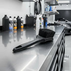 BROSSE DE NETTOYAGE PNEUS / MOQUETTES– Spéciale jantes et intérieur MasCar